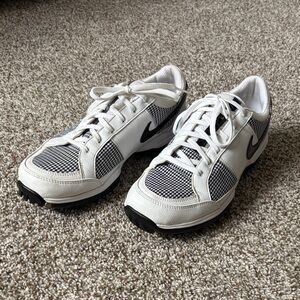 Nike White and Black Golf Shoes